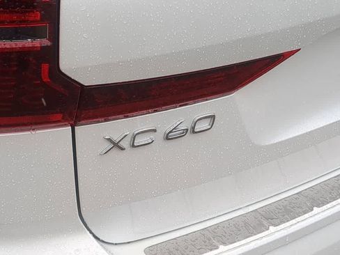New 2026 Volvo XC60 B5 Plus w/ Protection Package Premier AWD/4WD image 12