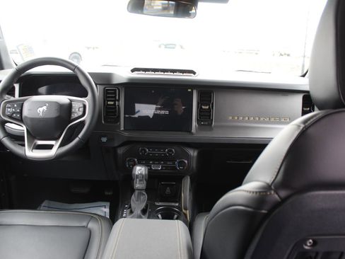 New 2026 Ford Bronco Badlands AWD/4WD image 16
