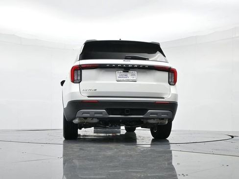 New 2026 Ford Explorer Active w/ Active Comfort Package image 38
