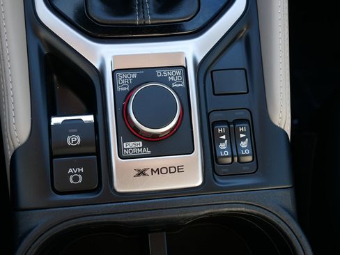 Used 2024 Subaru Forester Limited w/ Convenience Package image 28