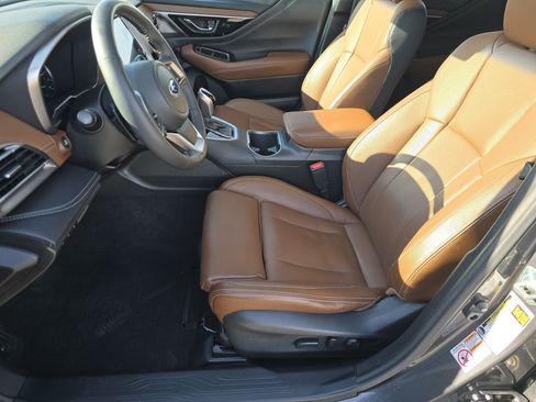 Used 2020 Subaru Outback Touring w/ Popular Package #2 image 18