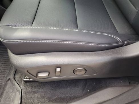 New 2026 Chevrolet Traverse LT w/ Midnight/Sport Edition FWD image 33