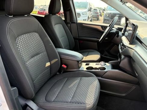 Used 2024 Ford Escape Active w/ Tech Pack #1 AWD/4WD image 12