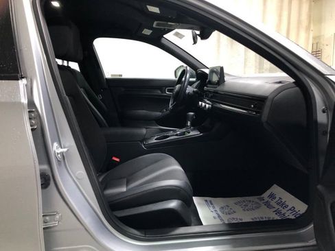 Used 2024 Honda Civic Sport image 11