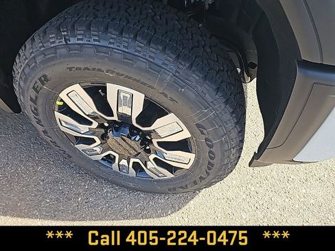 New 2026 GMC Sierra 2500 Denali w/ Denali Reserve Package image 10