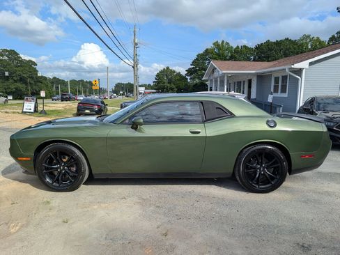 Used 2018 Dodge Challenger R/T Plus RWD image 2