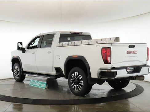 Used 2021 GMC Sierra 2500 SLE w/ SLE Value Package; image 8