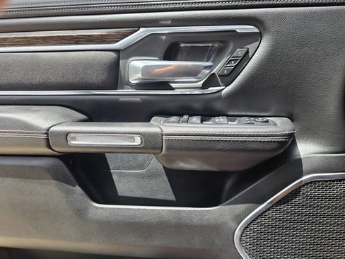 Used 2019 RAM 1500 Laramie AWD/4WD image 21