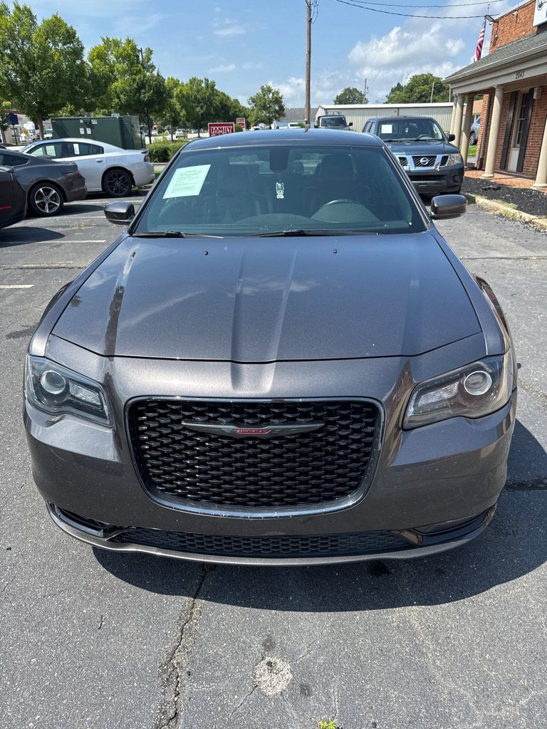 Used 2021 Chrysler 300 S RWD image 3