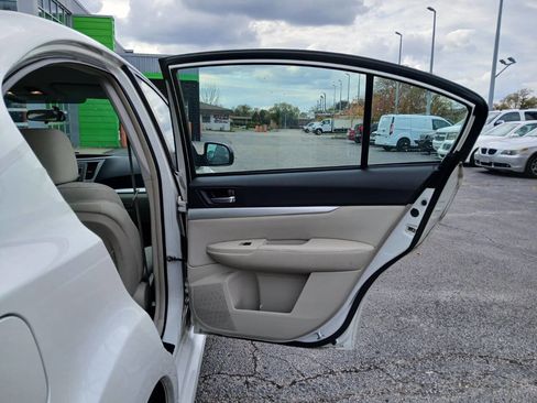 Used 2010 Subaru Legacy 2.5i image 11