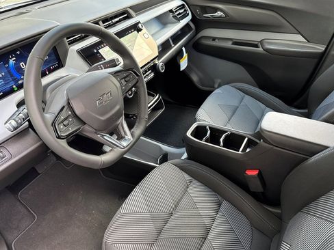 New 2027 Chevrolet Bolt LT w/ Comfort Package FWD image 9