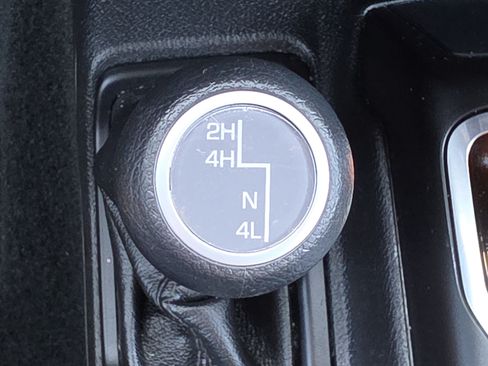 Used 2023 Jeep Wrangler Unlimited Sport AWD/4WD image 21