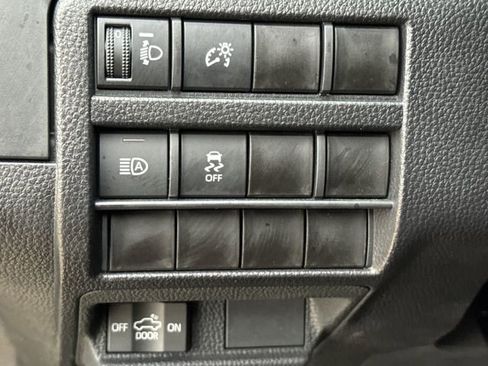Used 2025 Toyota Tacoma SR RWD image 21