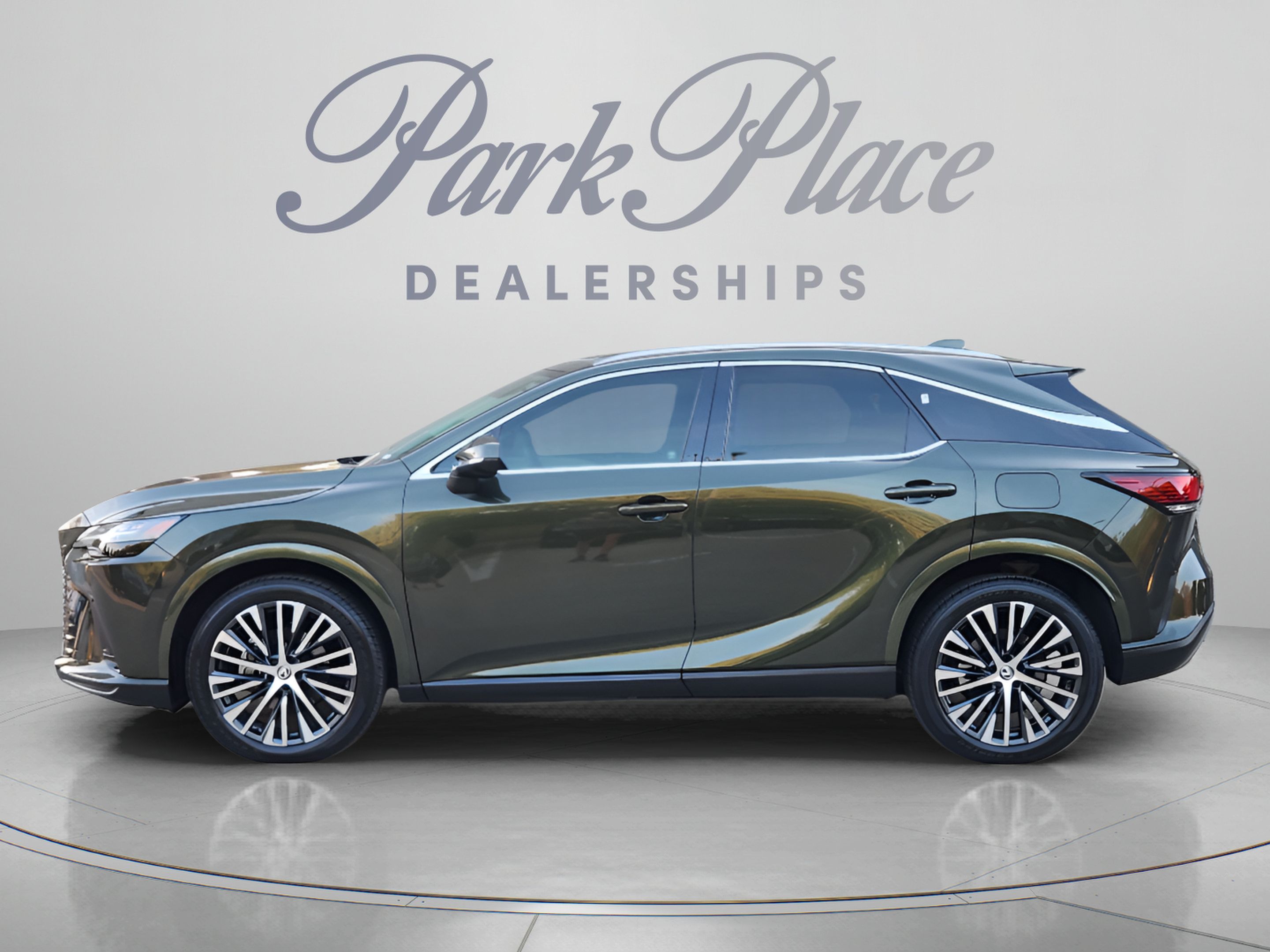 Used 2024 Lexus RX 350 w/ Technology Package AWD/4WD image 2