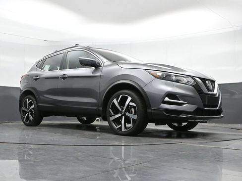 Used 2022 Nissan Rogue Sport SL AWD/4WD image 42