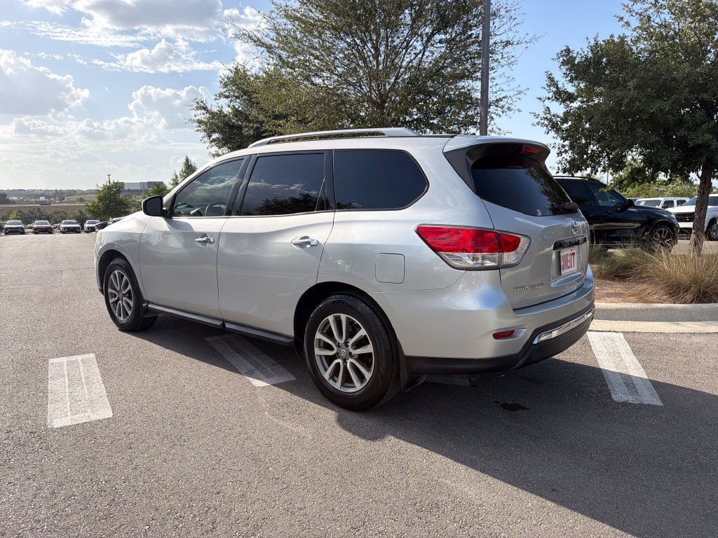 Used 2015 Nissan Pathfinder S FWD image 6