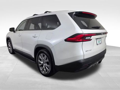 Used 2024 Toyota Grand Highlander AWD Hybrid image 5