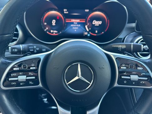Used 2021 Mercedes-Benz GLC 300 4MATIC image 23