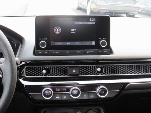 Used 2024 Honda Civic LX image 9
