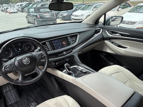Used 2019 Buick Enclave Essence FWD image 49