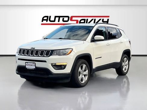 Used 2021 Jeep Compass Latitude w/ Convenience Group AWD/4WD image 3