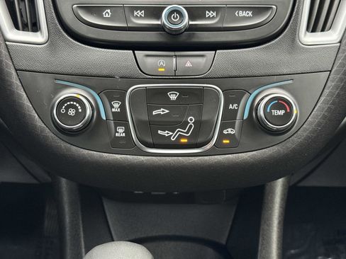 Used 2024 Chevrolet Malibu RS w/ LPO, Floor Liner Package image 5