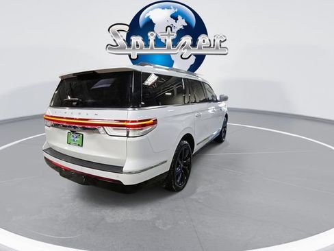 Used 2024 Lincoln Navigator L Reserve w/ Monochromatic Package image 8