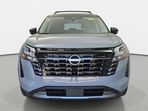 New 2026 Nissan Pathfinder Platinum image 2