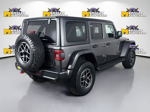 Used 2024 Jeep Wrangler Unlimited Rubicon w/ Dual Top Group AWD/4WD image 5