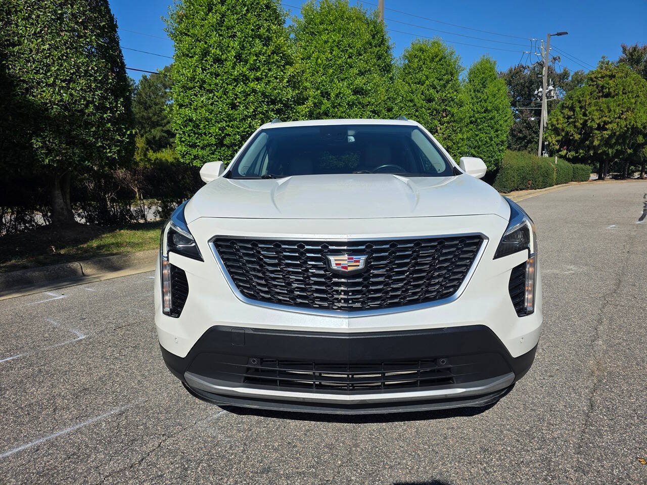 Used 2019 Cadillac XT4 Premium Luxury w/ Driver Awareness Package FWD image 8