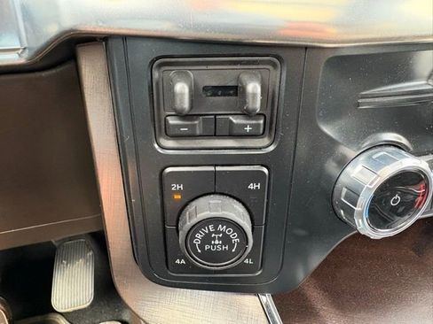 Used 2025 Ford F150 King Ranch image 28