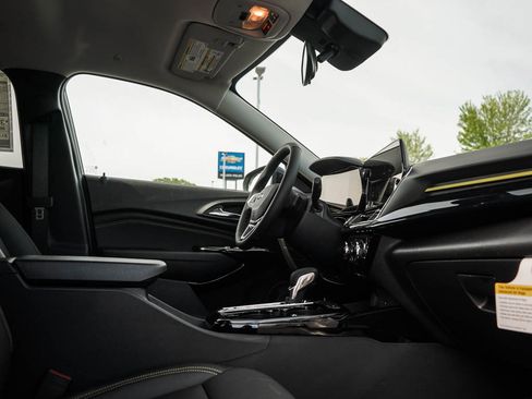 New 2026 Chevrolet Trax ACTIV w/ Driver Confidence Package FWD image 10