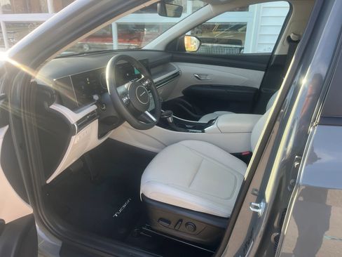 Used 2025 Hyundai Tucson SEL image 4