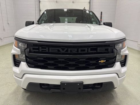 Used 2023 Chevrolet Silverado 1500 Custom AWD/4WD image 10