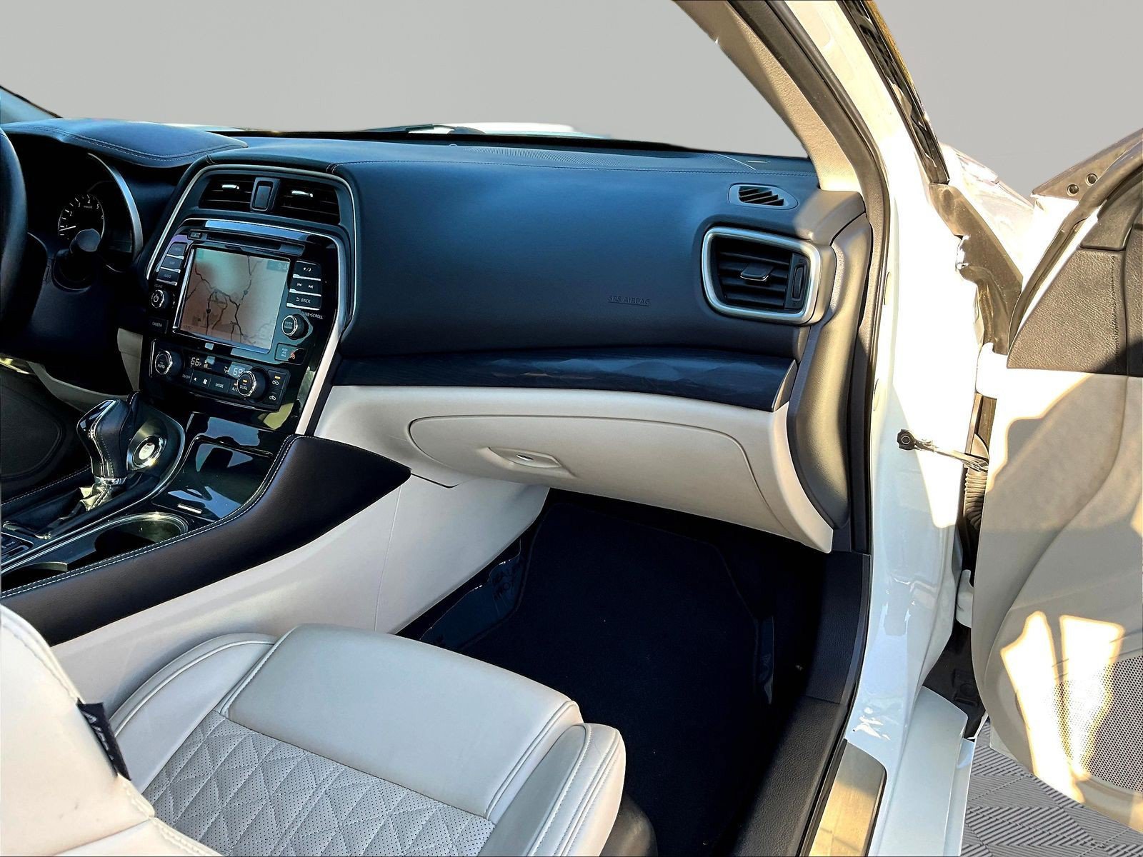 Used 2019 Nissan Maxima Platinum w/ Illumination Package FWD image 26