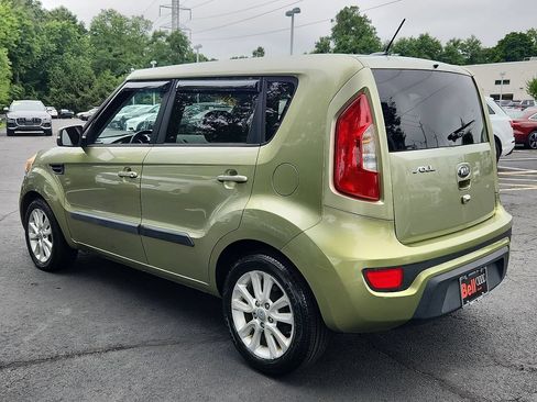 Used 2013 Kia Soul + w/ Audio Pkg FWD image 9