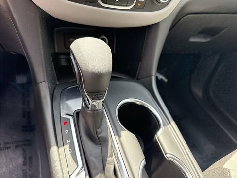 Used 2022 Chevrolet Equinox LT FWD image 14
