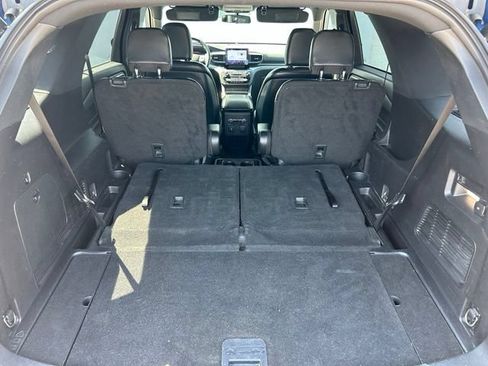 Used 2020 Ford Explorer XLT w/ Equipment Group 202A AWD/4WD image 11