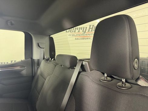Used 2023 Chevrolet Silverado 1500 LT AWD/4WD image 11