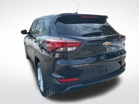 Used 2023 Chevrolet TrailBlazer LS image 8