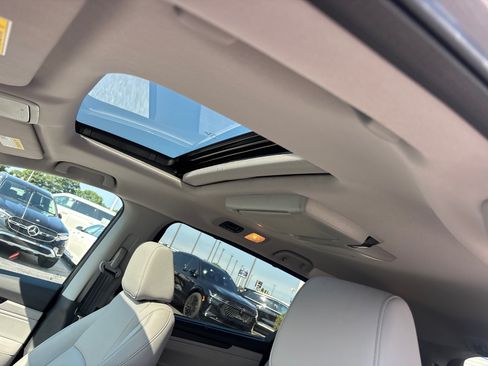 Used 2024 Honda Odyssey Touring image 26