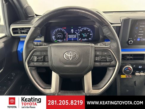 Used 2024 Toyota Tacoma TRD Off-Road w/ TRD Off Road Upgrade Package AWD/4WD image 29