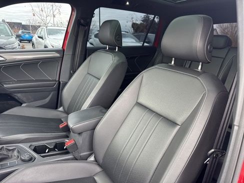 Used 2024 Volkswagen Tiguan SE R-Line image 22