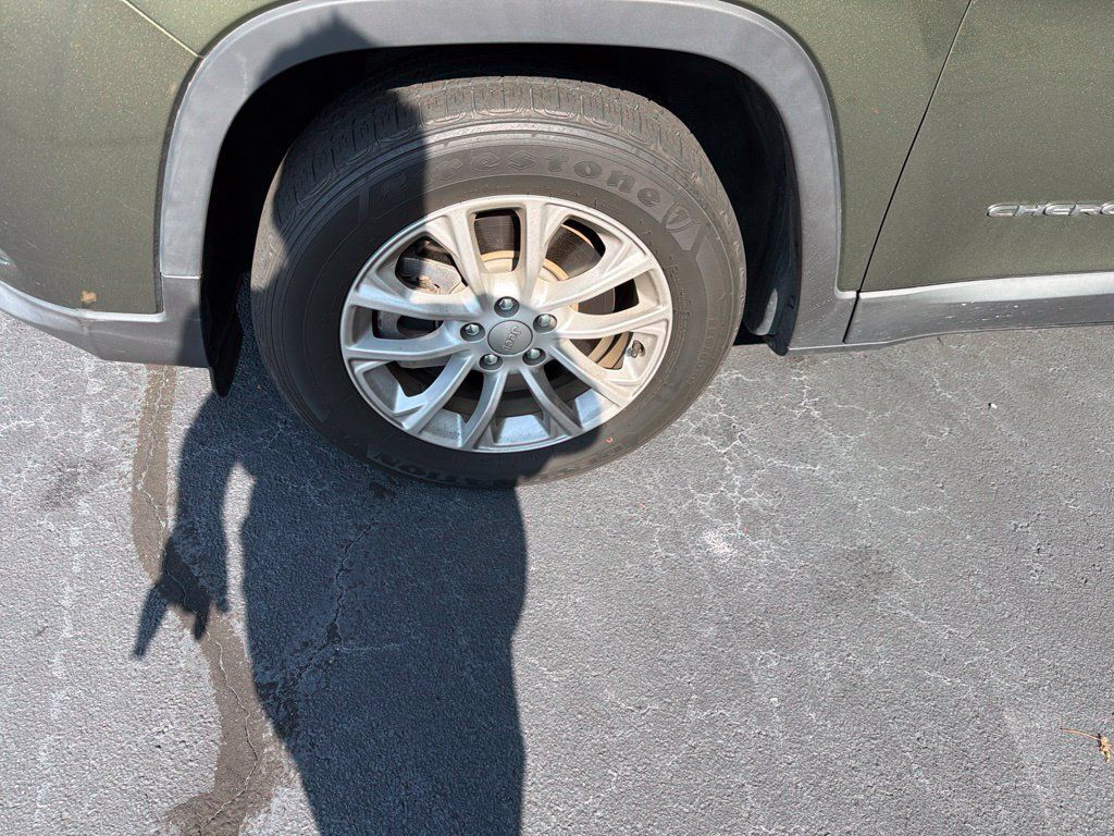 Certified 2021 Jeep Cherokee Latitude FWD image 5