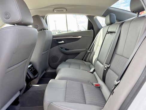 Used 2018 Chevrolet Impala LT image 10