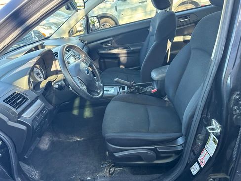 Used 2014 Subaru Impreza 2.0i Premium w/ All-Weather Package w/CVT AWD/4WD image 5