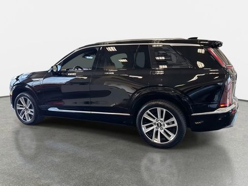 New 2026 Cadillac Vistiq Luxury image 3