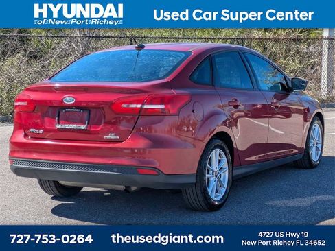 Used 2016 Ford Focus SE image 5
