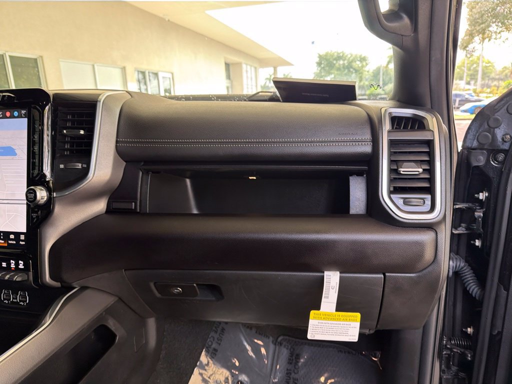Used 2023 RAM 2500 Laramie w/ Night Edition AWD/4WD image 32