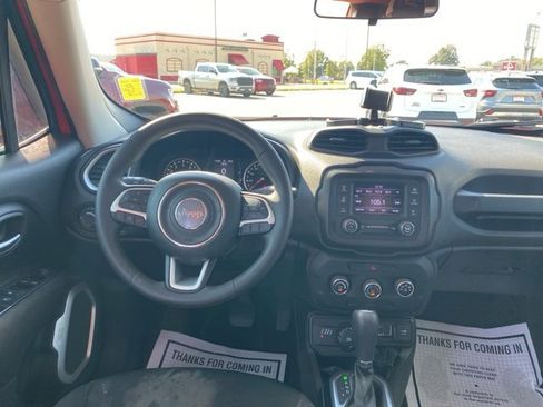 Used 2020 Jeep Renegade Sport image 14